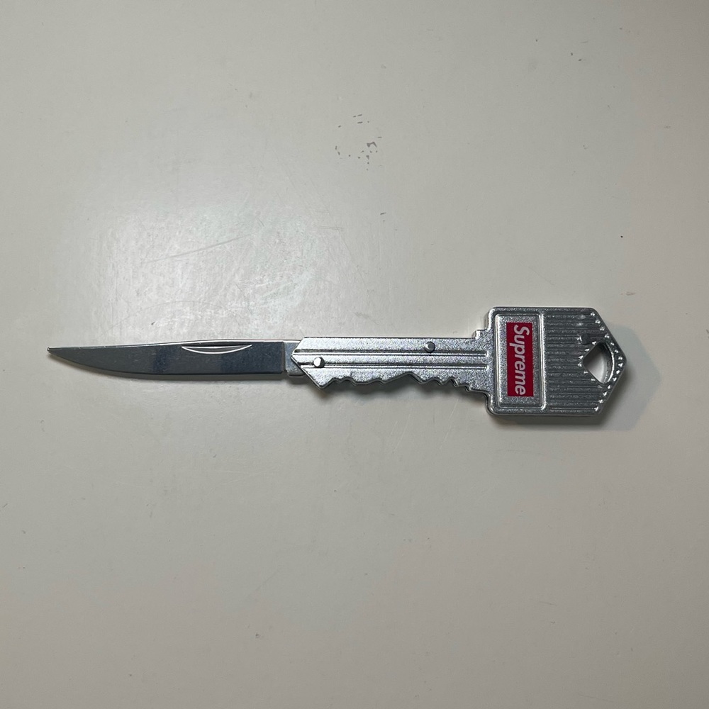 Supreme Key Knife - Picture 5 of 6